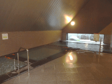 「湯元 ホロホロ山荘」の奥の浴場