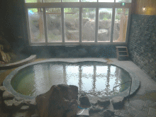 「かんの温泉」の浴槽