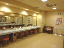 「東苗穂温泉 千の湯」の化粧台