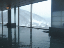 「定山渓ビューホテル」の16階浴場