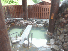 「菅野温泉」のイナンクル浴場、露天風呂