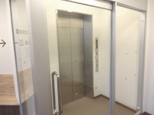 ニセコ雪秩父の館内エレベーター